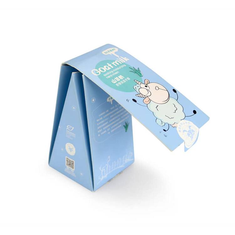 custom-wedge-triangular-shape-boxes4